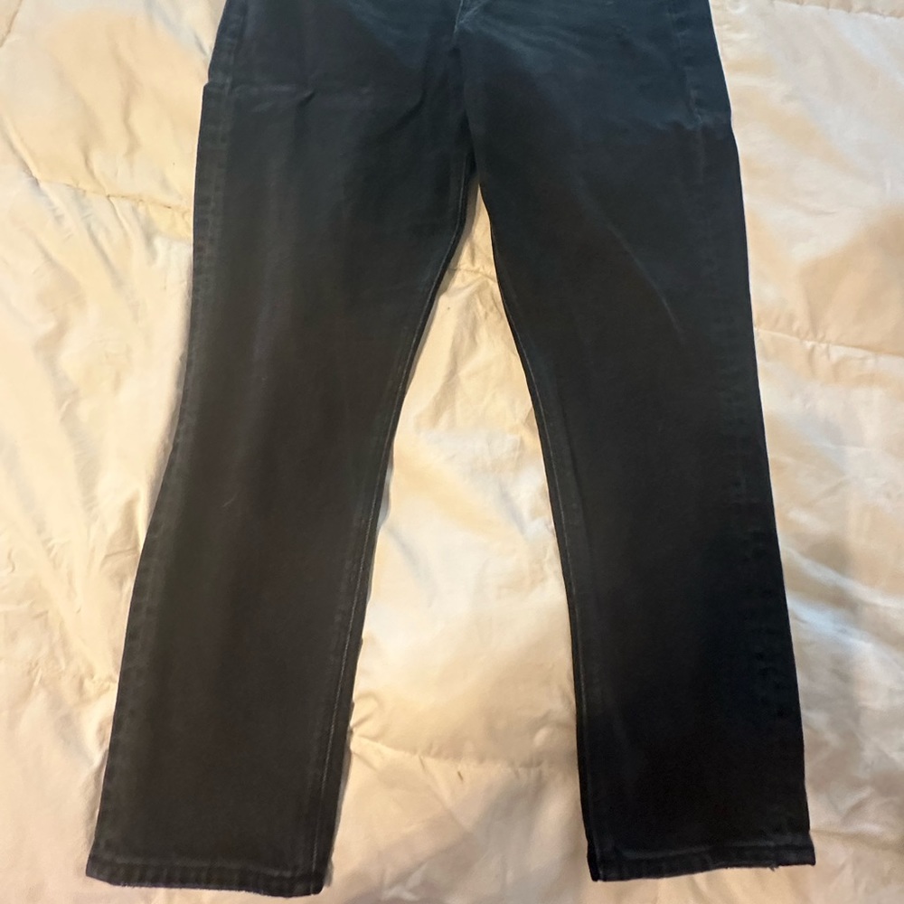AE black straight leg jeans SZ 16 short